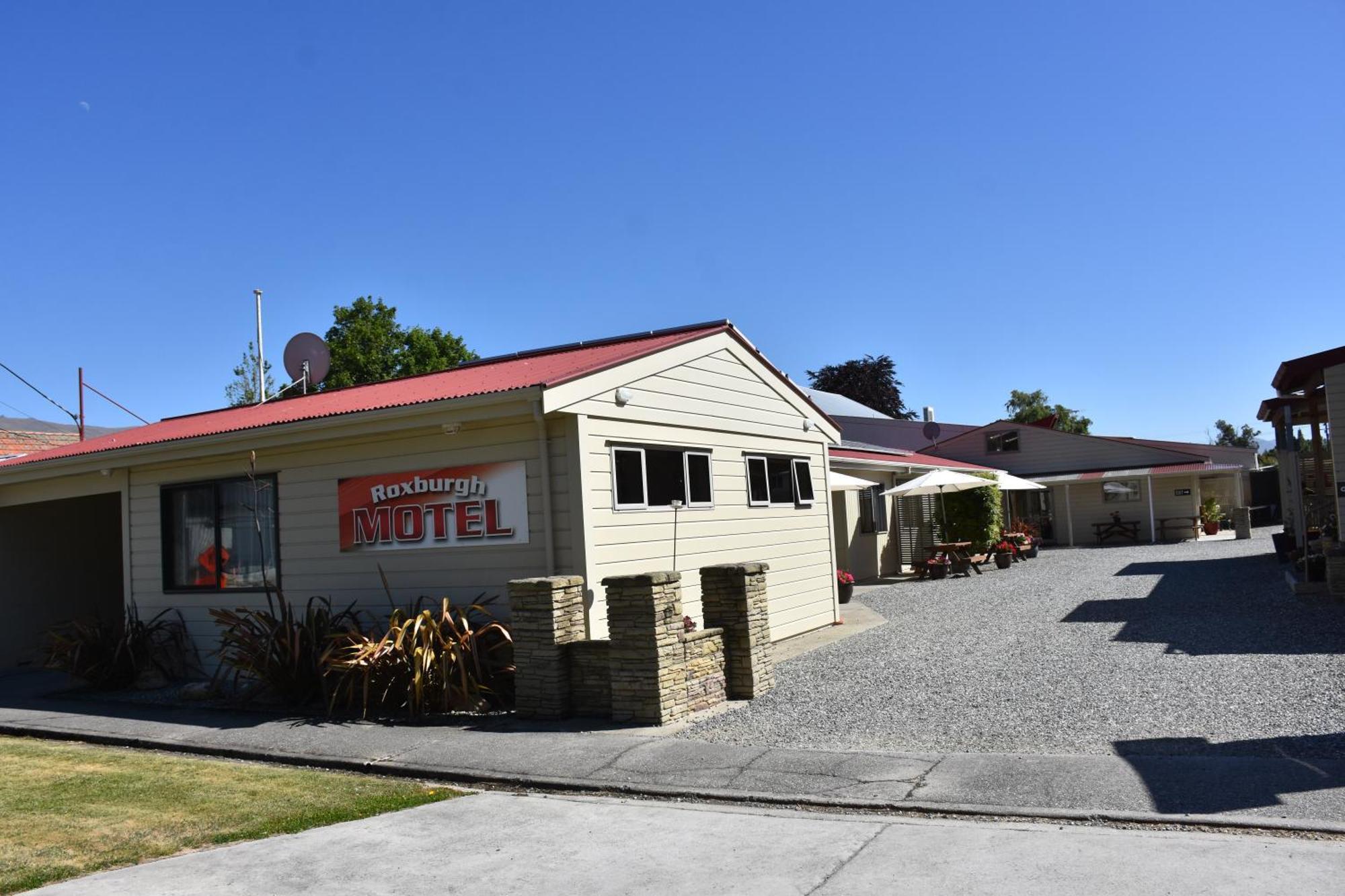 Roxburgh Motels Екстериор снимка