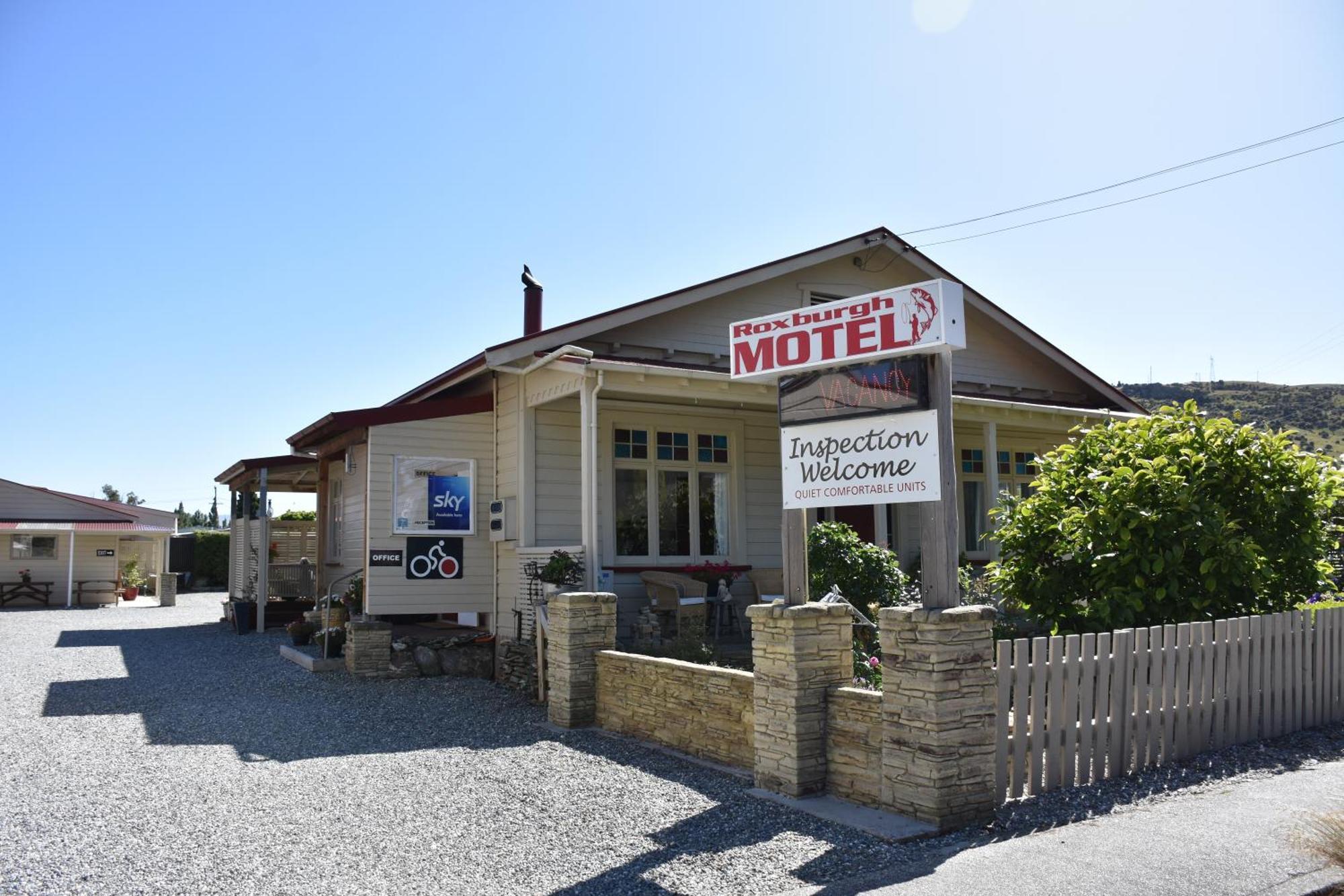 Roxburgh Motels Екстериор снимка